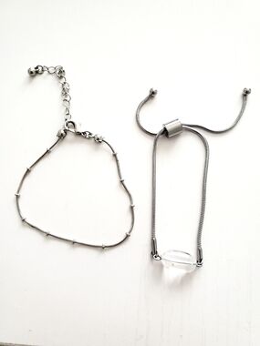 Silver-Tone Adjustable Bracelet with Clear Bead